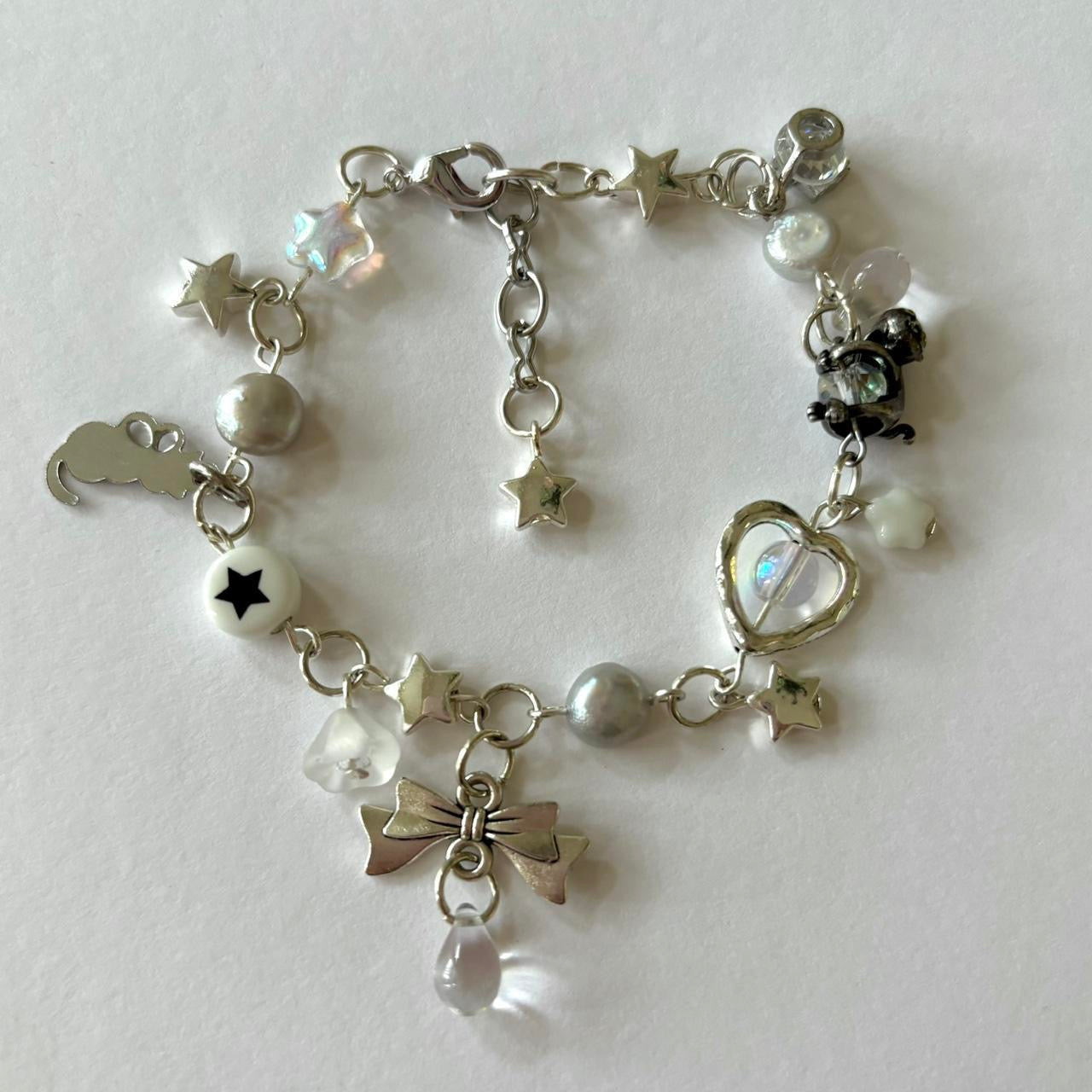 pearl kitty bracelet