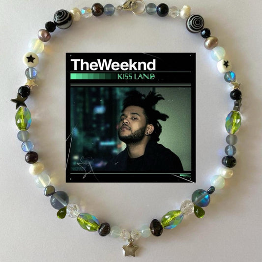 the weekend necklace