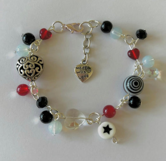 queen of hearts bracelet
