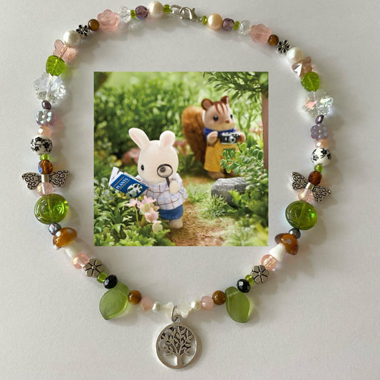 calico critters “bug spotting friends” necklace