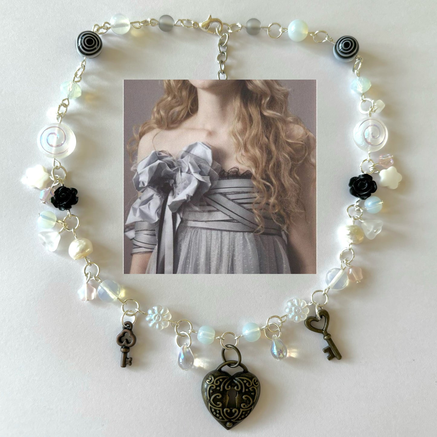 alice in wonderland complex necklace